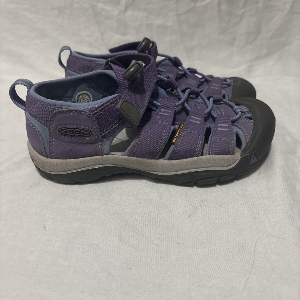Keen Girls Size 2 Purple Newport Hiking Sandals Waterproof‎ Washable 1014263 - Picture 3 of 16